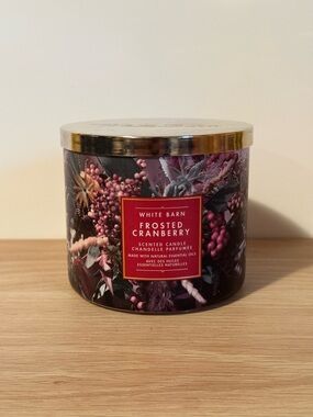 White Barn Frosted Cranberry Scented Candle - Pink/Berry *NEW